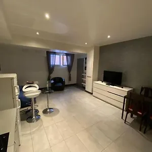 Appartement Appt Moderne Au Portes De Paris, Gentilly