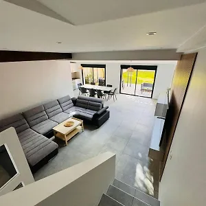 Hébergement de vacances Maison Avec 3 Chambres, Paris Centre 20min, Orly 20min, 35min, Longjumeau